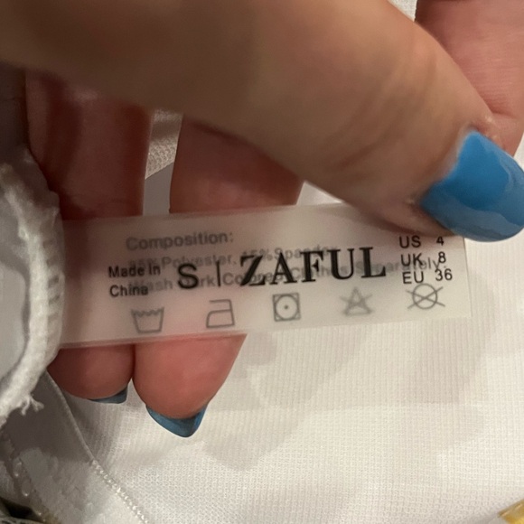 Bought it from Zaful, adjustable back - Picture 4 of 5